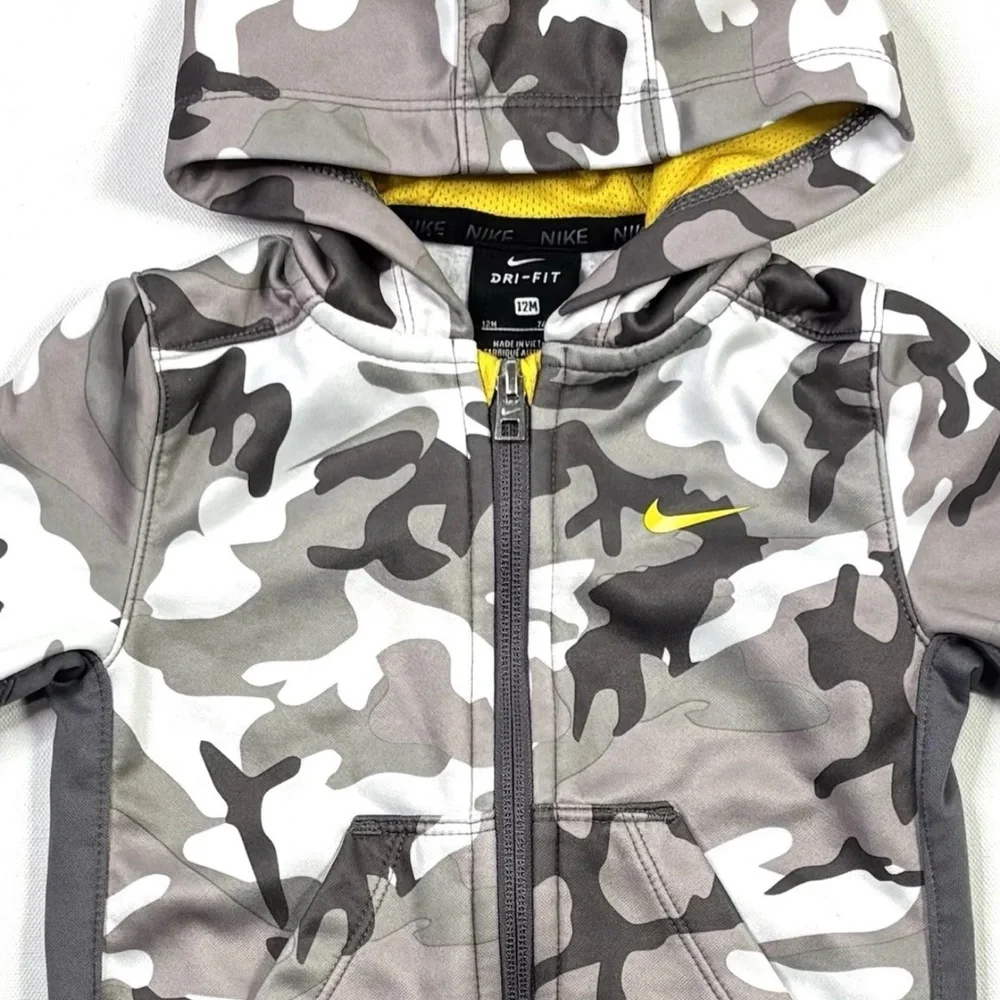 Nike Kids Gray Camo Hoodie - Picture 10 of 11
